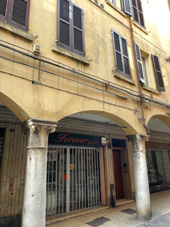 Apartamento Le Civette Ferrara Exterior foto